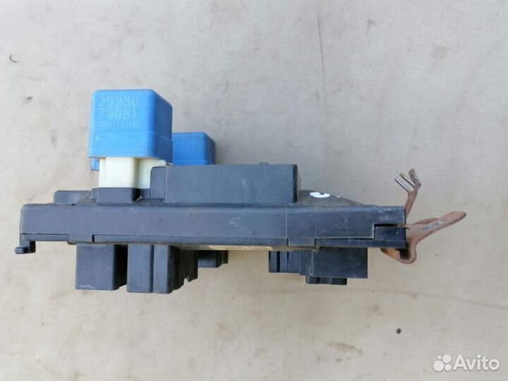 Блок предохранителей Nissan Almera N15 1995-2000