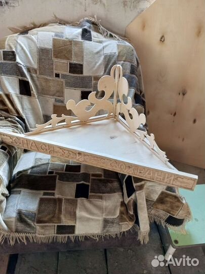 Угловой иконостас