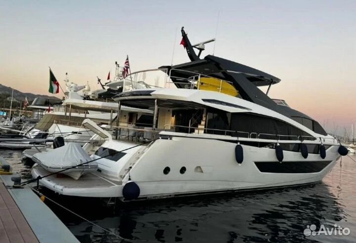 Супер-яхта Sunseeker 88 Yacht 2022 в наличии