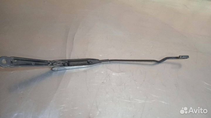 Поводок стеклоочистителя левый левой Opel Astra G
