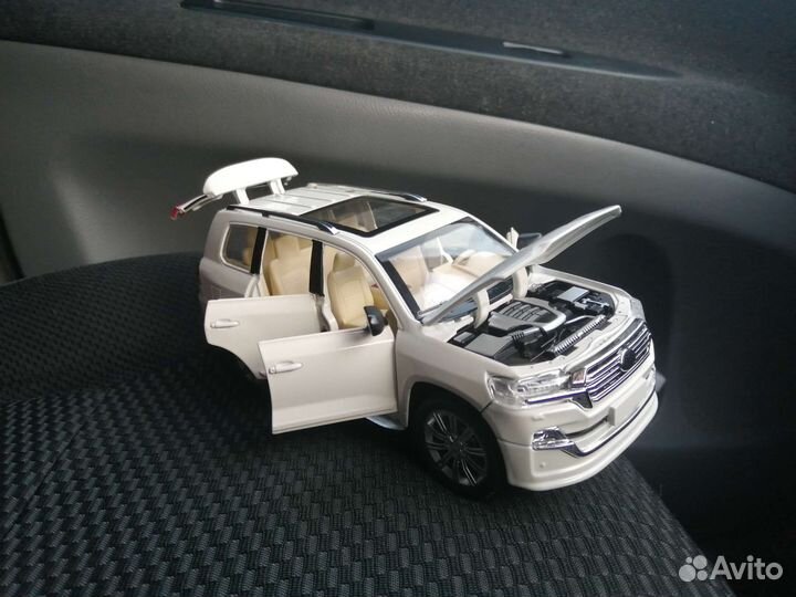 Модели автомобилей. Металл