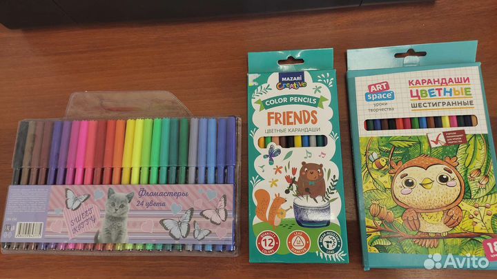 Карандаши, фломастеры, тетради тематические