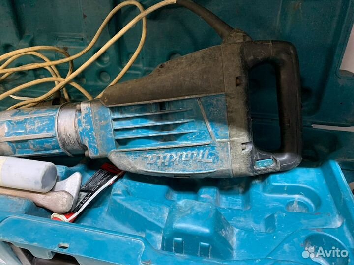 О1 Б/У Отбойный молоток Makita HM1307C 123 №e00389