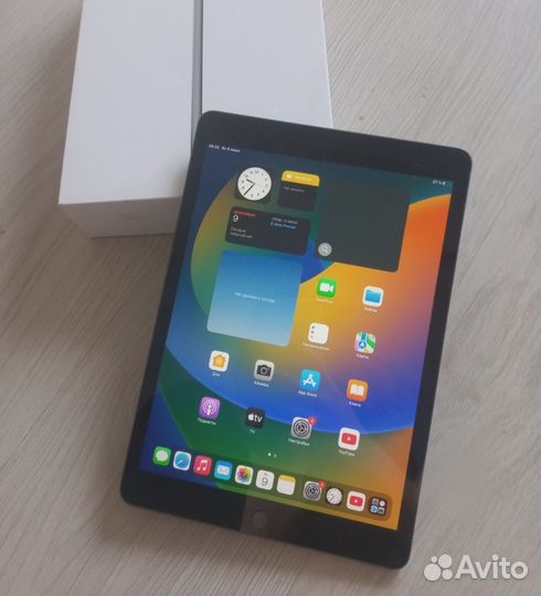 Планшет Apple iPad