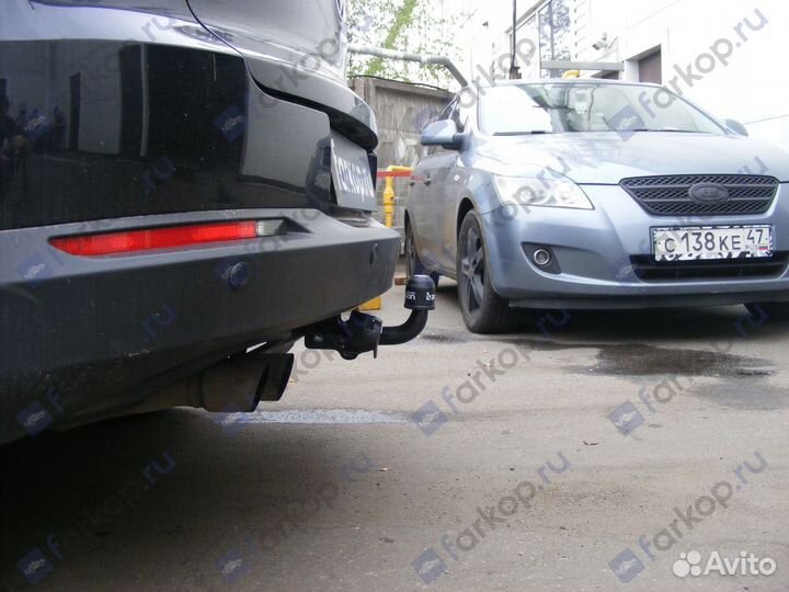 Фаркоп Aragon для Volkswagen Tiguan 2007-2016