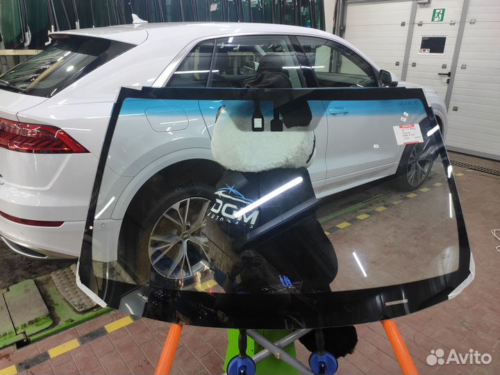 Лобовое стекло Range Rover Velar (L560) обогрев