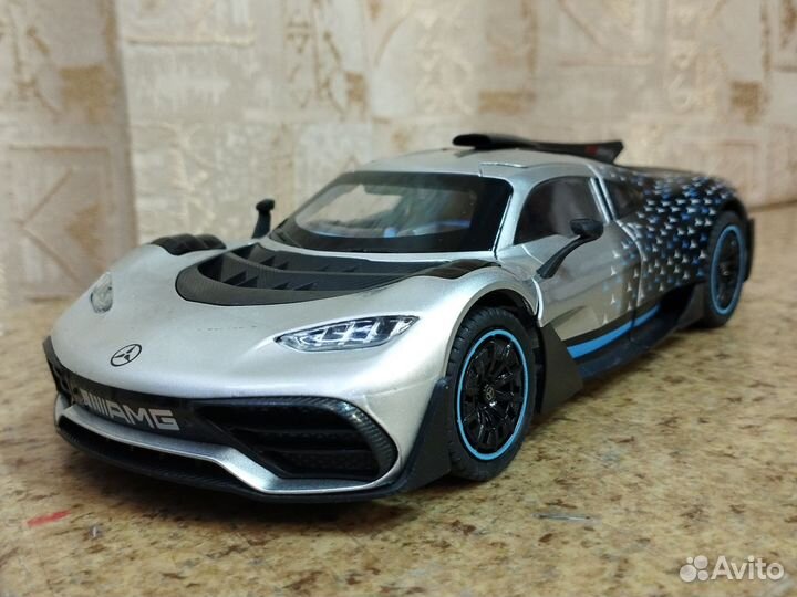 Mercedes-benz One серебристый 1:24