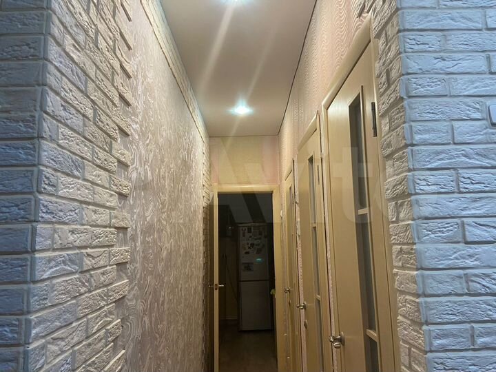 3-к. квартира, 82 м², 1/2 эт.