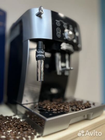 Кофемашина DeLonghi ecam 250.23.SB