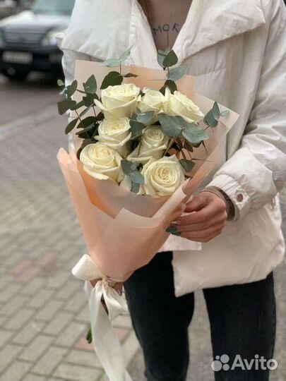 Букет цветы розы тюльпаны