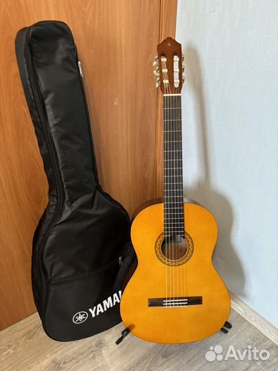 Гитара yamaha c40 новые струны с чехлом