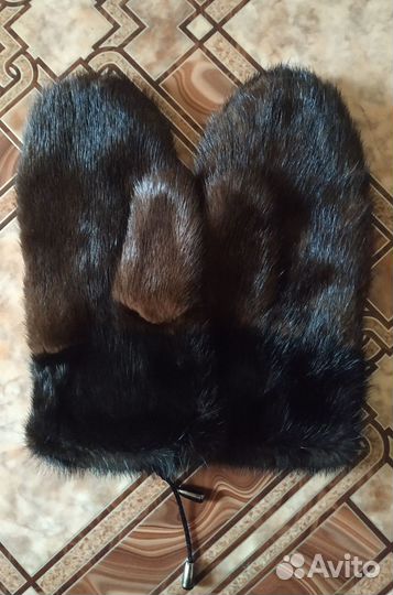 Варежки норковые новые