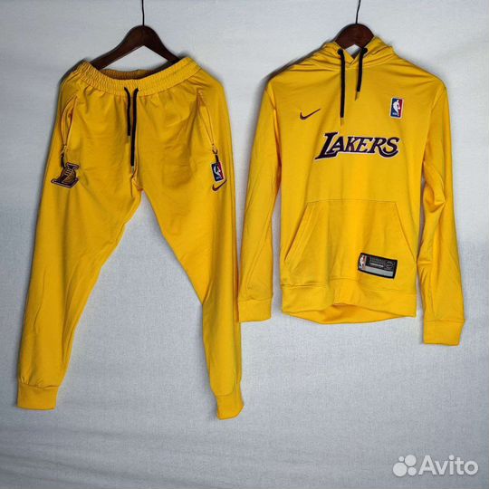 Спортивный костюм Nike