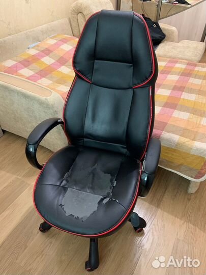 Компьютерное кресло