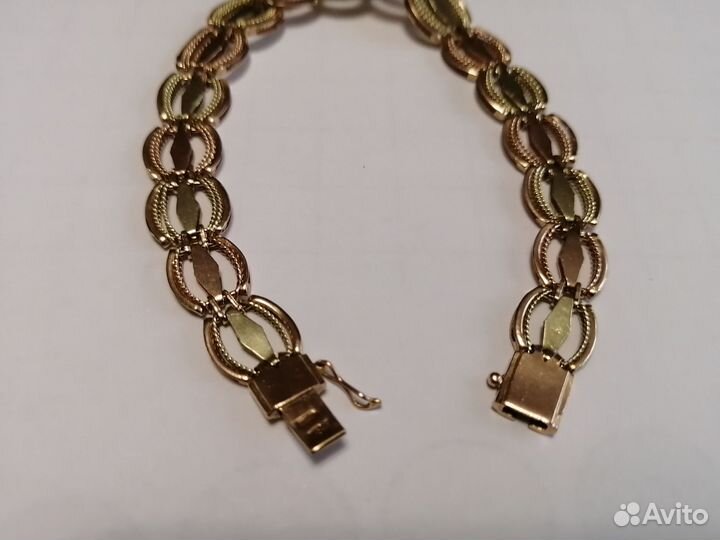 Золотой женский браслет