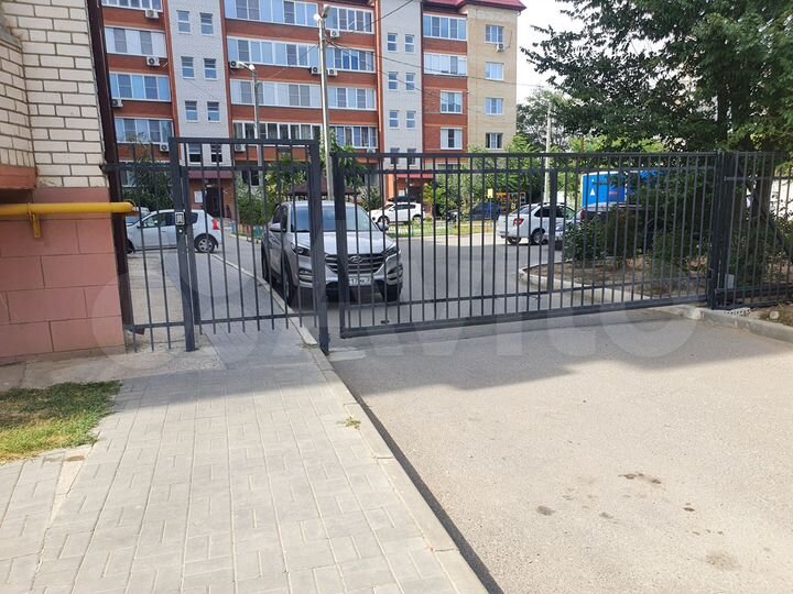 3-к. квартира, 107,9 м², 1/5 эт.