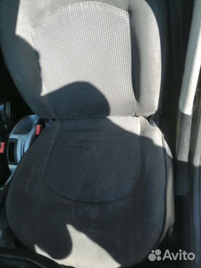 Сиденья на peugeot 206
