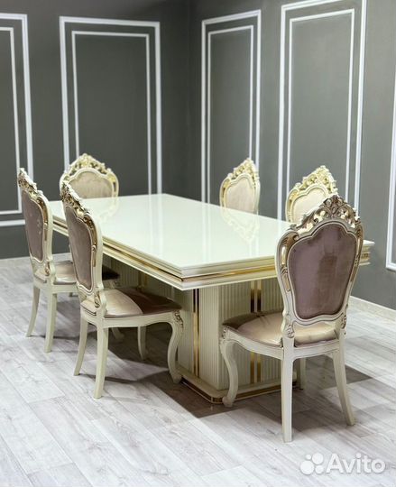 Столы и стулья