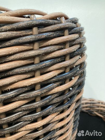 Кашпо для цветов из ротанга