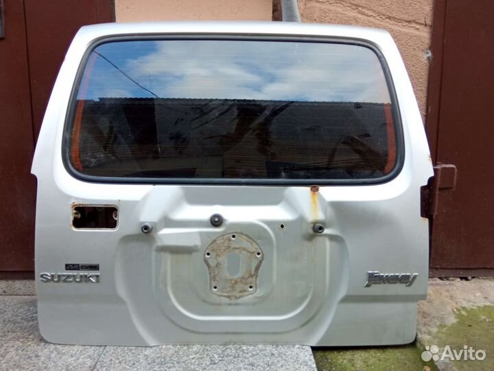 Дверь задняя Suzuki Jimny JB43