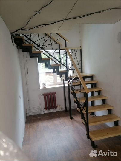 Лестница на металлокаркасе