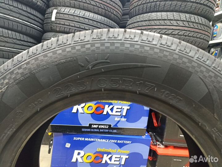 DoubleStar DS01 225/65 R17 102T