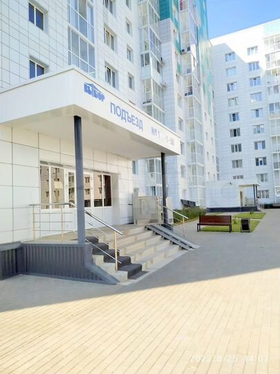 2-к. квартира, 62 м², 1/10 эт.