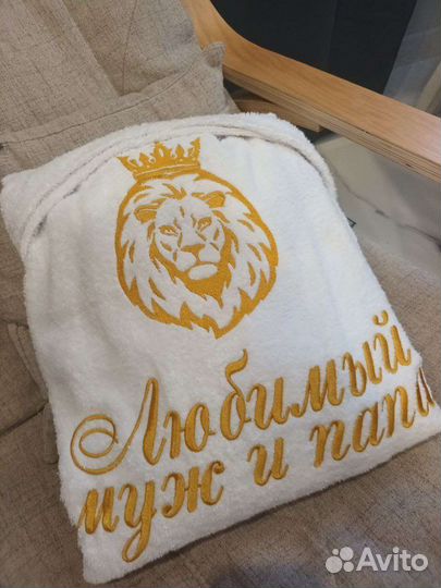 Мужские халаты с вышивкой ручной работы