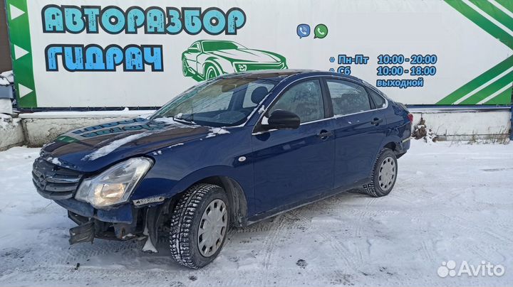 Ремень безопасности задний Nissan Almera G15 888444AA0C