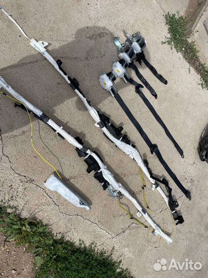 Шторка безопасности левая Toyota RAV-4 50 2020