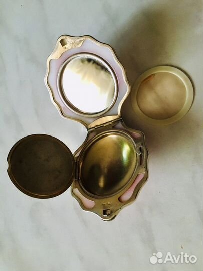 Пудреница «Ракушка». Винтаж