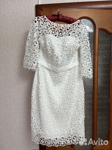 Шикарное кружевное платье