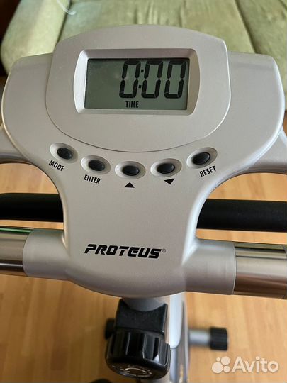 Вертикальный велотренажер Proteus PEC-3000