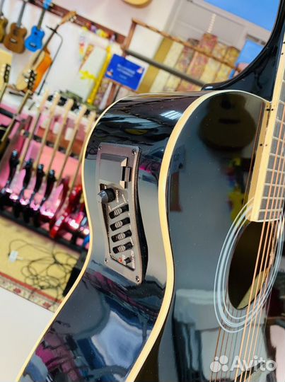 Гитара Elitaro с подключением