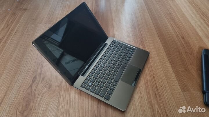 Планшет Asus Eee Pad Transformer TF101 и TF300