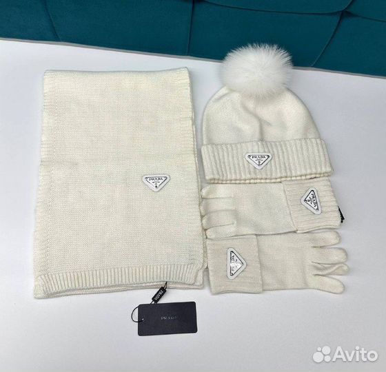 Комплект шапка и шарф женские