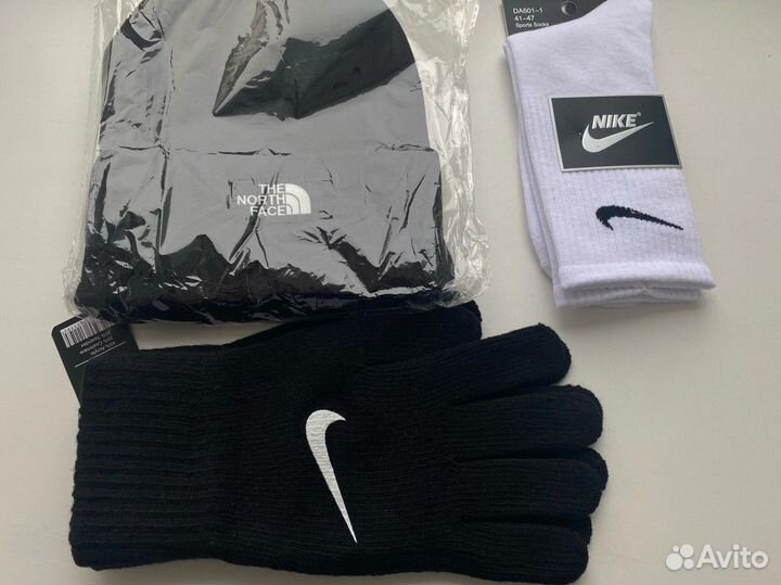 Шапка и перчатки люкс качества