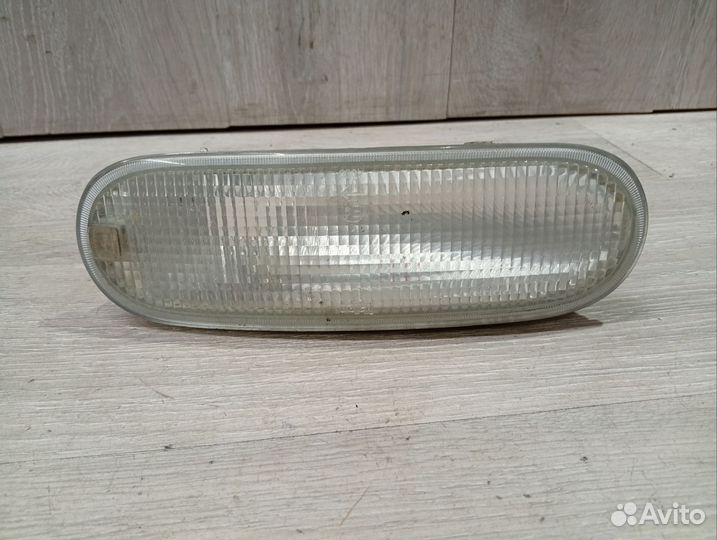 Поворотник передний левый Volkswagen new beetle