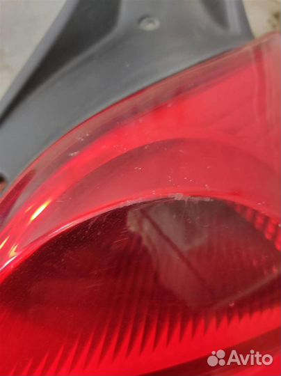 Фонарь задний правый Renault Clio 3 2006