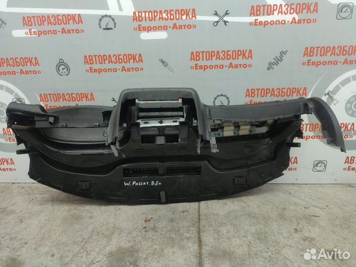 Торпедо Volkswagen Passat B5 2004