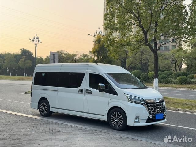 Toyota Hiace 2.8 AT, 2022, 27 215 км