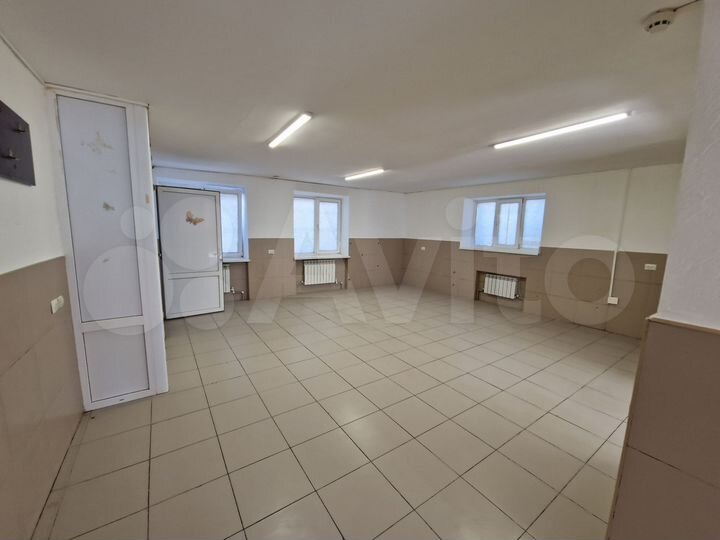 Свободного назначения, 100 м²