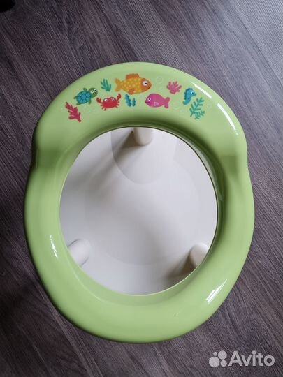 Сидение для купания для детей на присосках