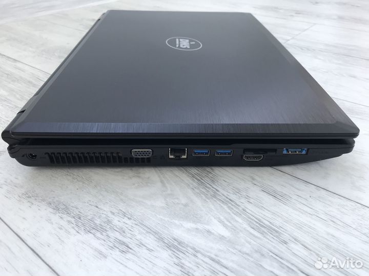 Ноутбук 17.3 дюймов i5 8gb 1tb