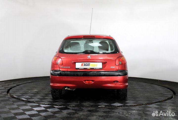 Peugeot 206 1.4 AT, 2007, 110 778 км