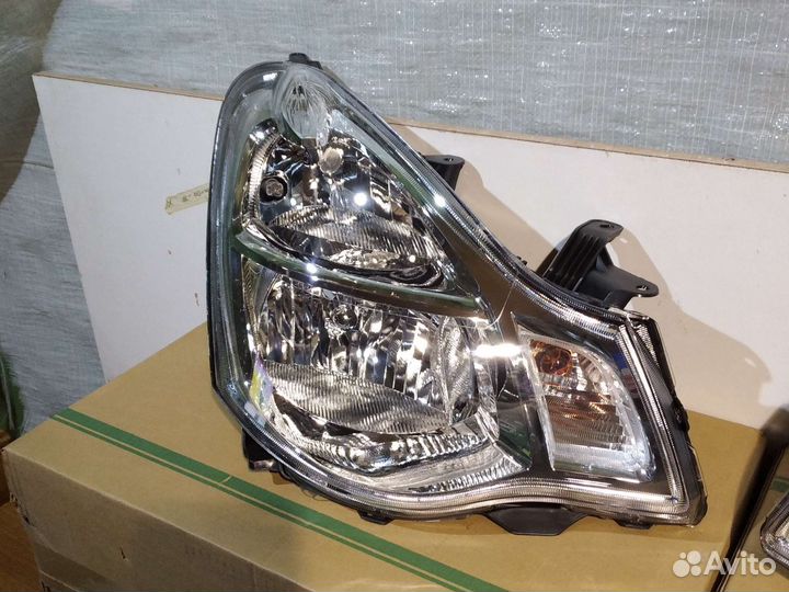 Фары на Ниссан Альмера G15