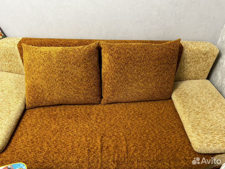 Диван книжка бу