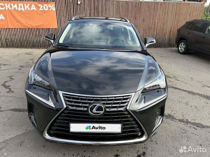 Lexus NX 2.0 AT, 2019, 17 000 км