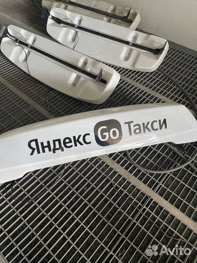 Лайтбокс Яндекс такси