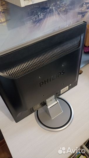 Монитор Philips 170s ЖК